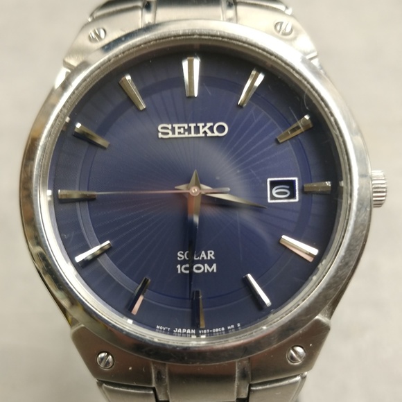 seiko solar watch v157